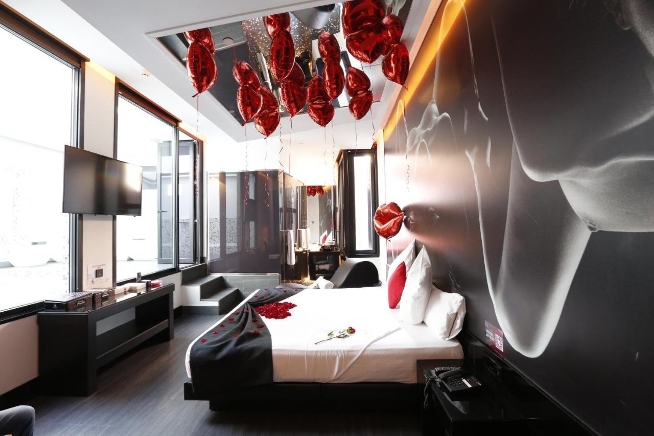 Hotel Loob Madrid (Adults Only) Torrejón de Ardoz Exteriér fotografie