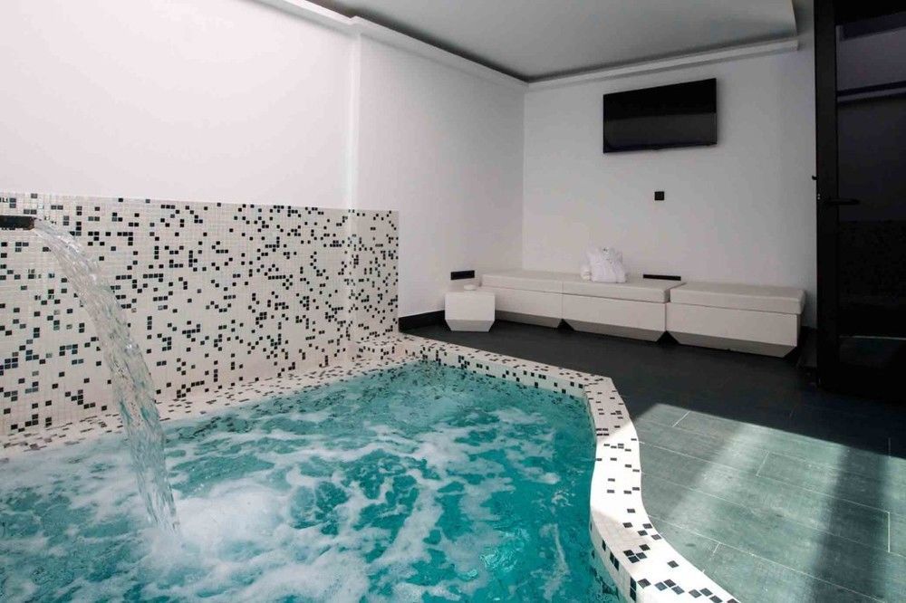 Hotel Loob Madrid (Adults Only) Torrejón de Ardoz Exteriér fotografie